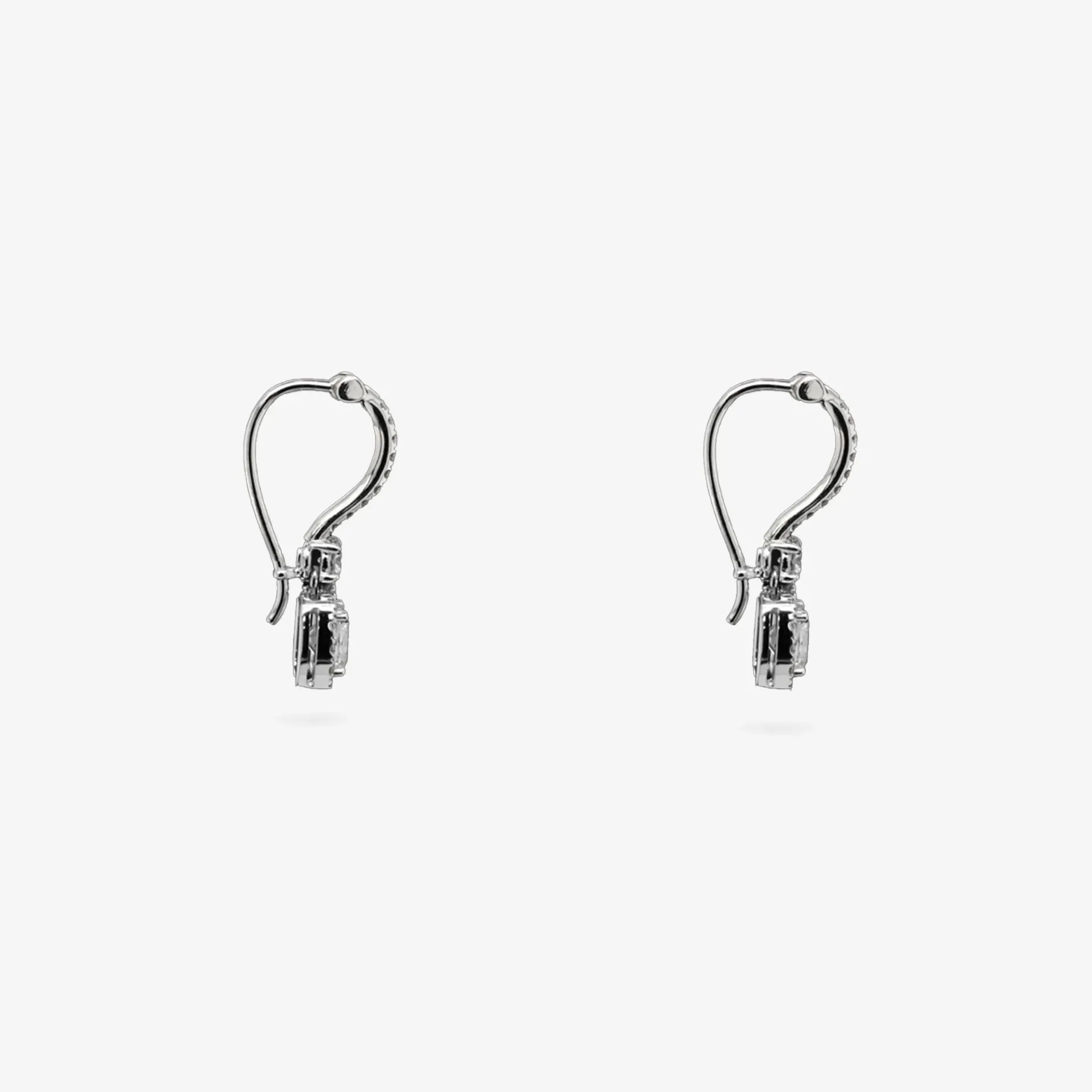 [CFDAB-E-GW-DIWIT-2.5-10006] Earring drop solitaire cushion shape 