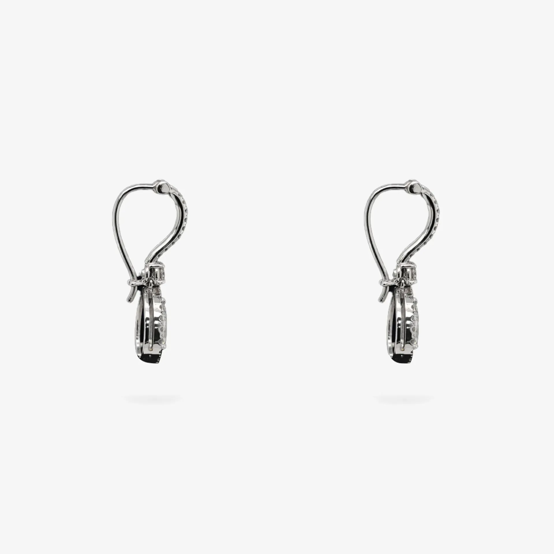 [CFDAB-E-GW-DIWIT-3-10007] Earring drop solitaire pear shape 
